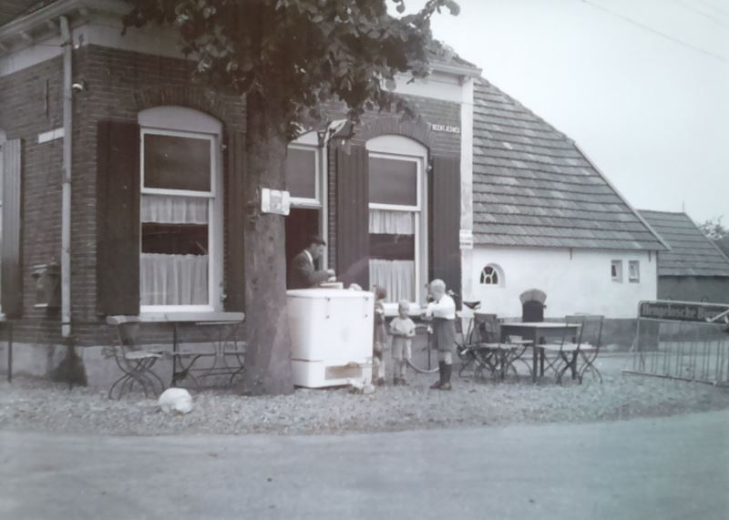 Cafe de Groot vroeger